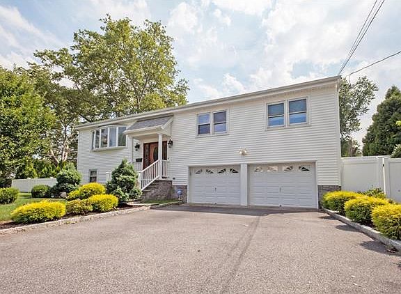 2nd image of 112 Leewood Dr