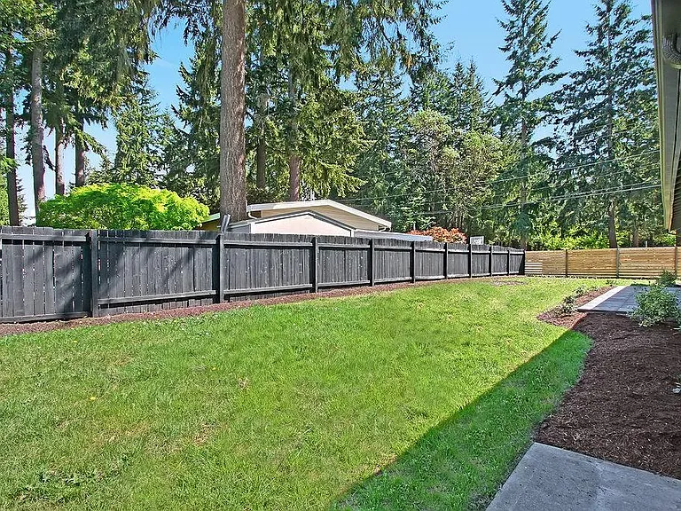 2058 150th Ave SE — Photo 18