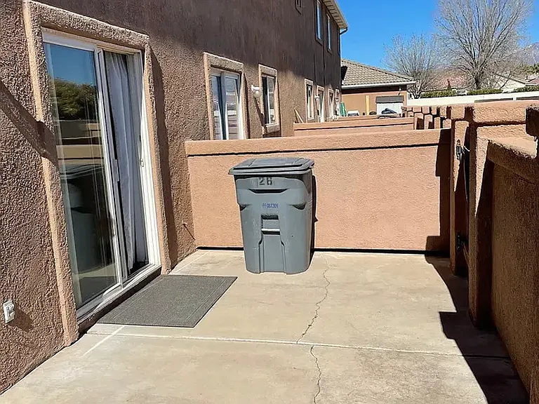 441 E Sunland Dr #26 — Photo 5