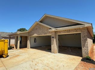430 Jackson Point Cir, Huntsville, AL 35811