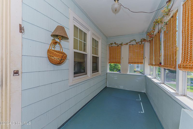 3rd image of 3 Mercer Street