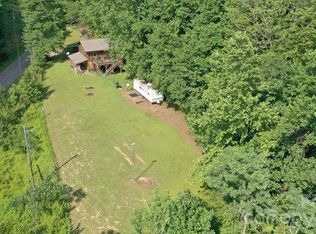 454 Bradley Branch Rd, Whittier, NC 28789