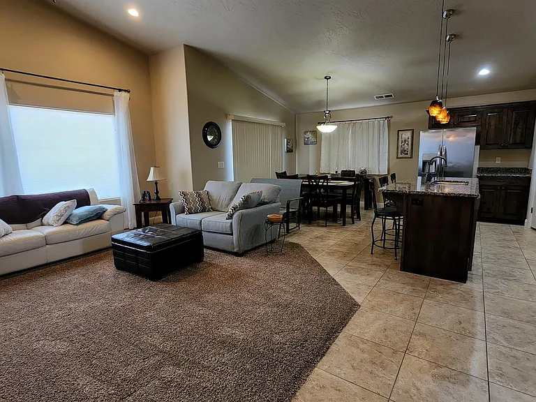 2031 E Colorado Dr #405 — Photo 2