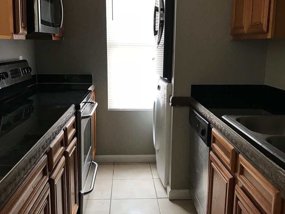 2nd image of 102 Saint Croix Dr