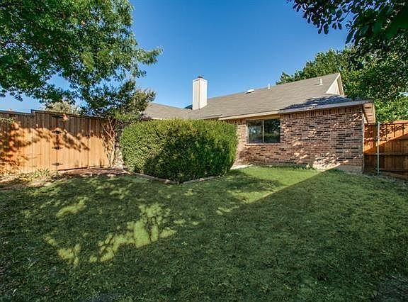 2nd image of 404 Tucson Ct