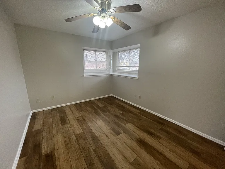 3025 Dentwood Ter — Photo 12