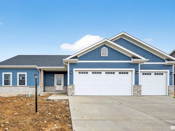 1617 Kensington Dr, Washington, IL 61571