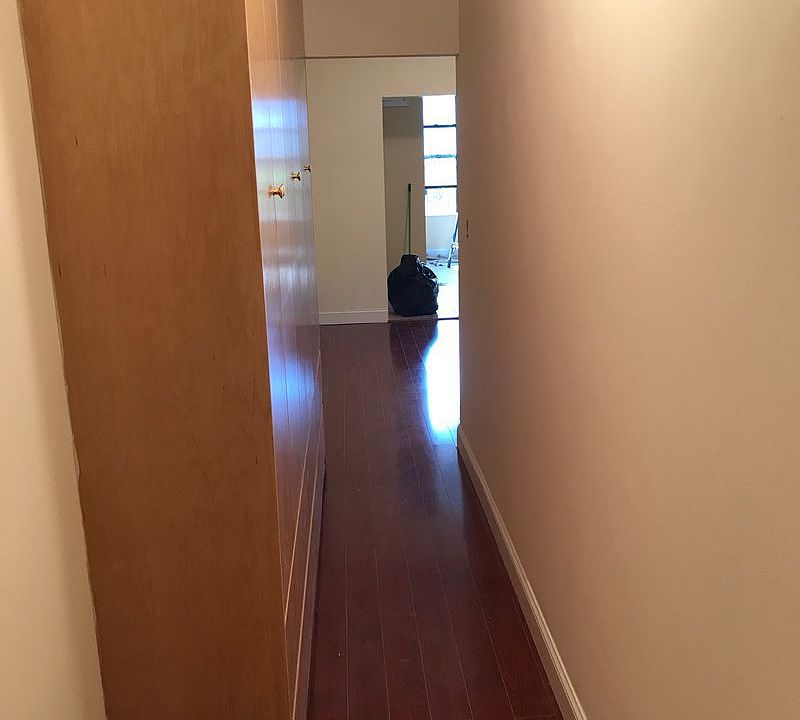 1st image of 3013 45th St APT 1R