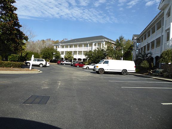 4th image of 683 Riverwalk Dr #2-303