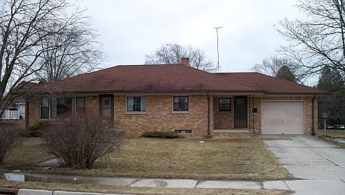 1st image of 215 S 10th St