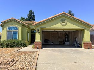 8920 Monterey Oaks Dr, Elk Grove, CA 95758