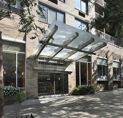 Rented by Manhattan Skyline | media 7