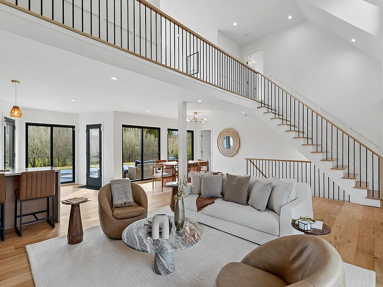 10 William Way — Photo 12