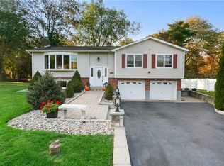 117 Overlook Dr, Mahopac, NY 10541