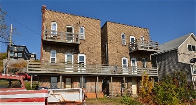 2nd image of 630-632 W 3rd St