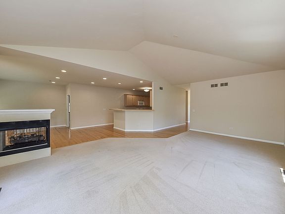 2nd image of 4N382 Mark Twain St