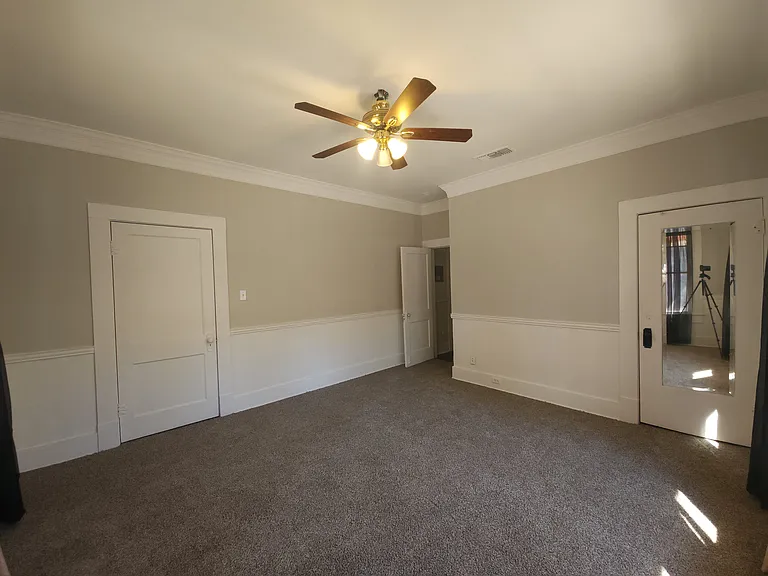 1138 W Magnolia Ave — Photo 15
