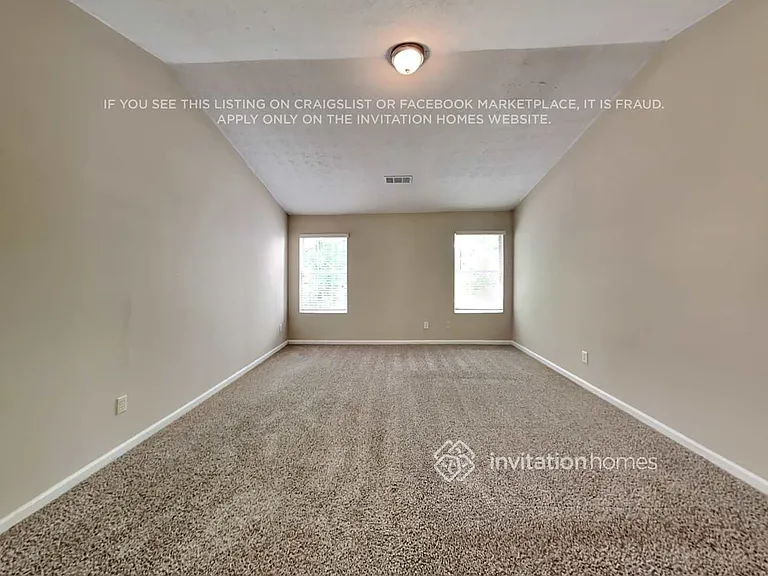 208 Belmont Dr — Photo 11
