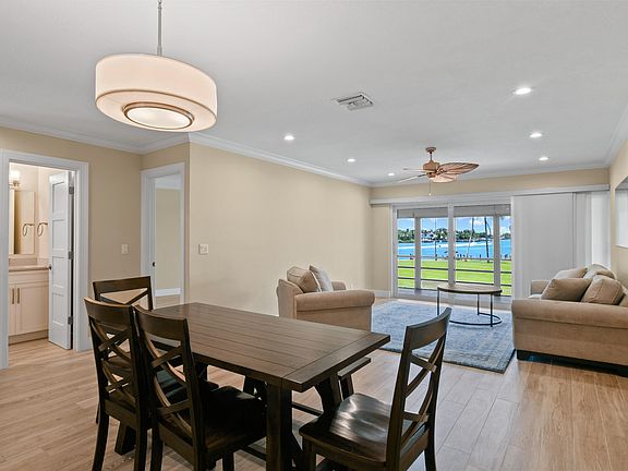 4th image of 478 Tequesta Drive #210