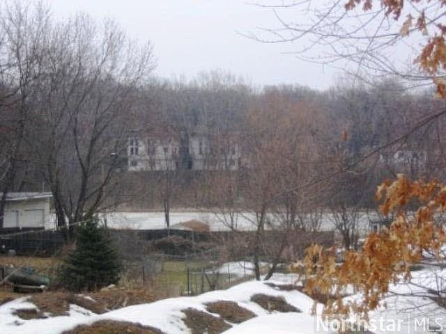 2nd image of 495 Robert Court