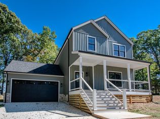 1033 Ivy Woods Dr, Forest, VA 24551