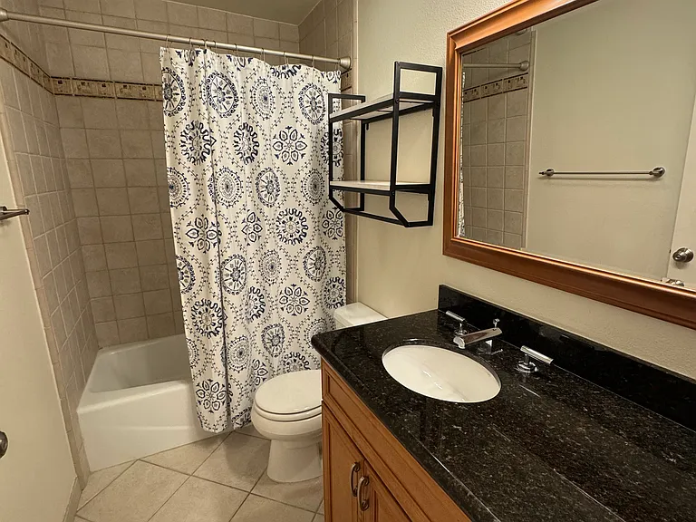 2250 S Beverly Glen Blvd #102 — Photo 10