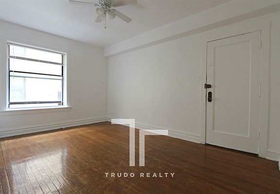 2nd image of 4600 N Beacon St #46001B