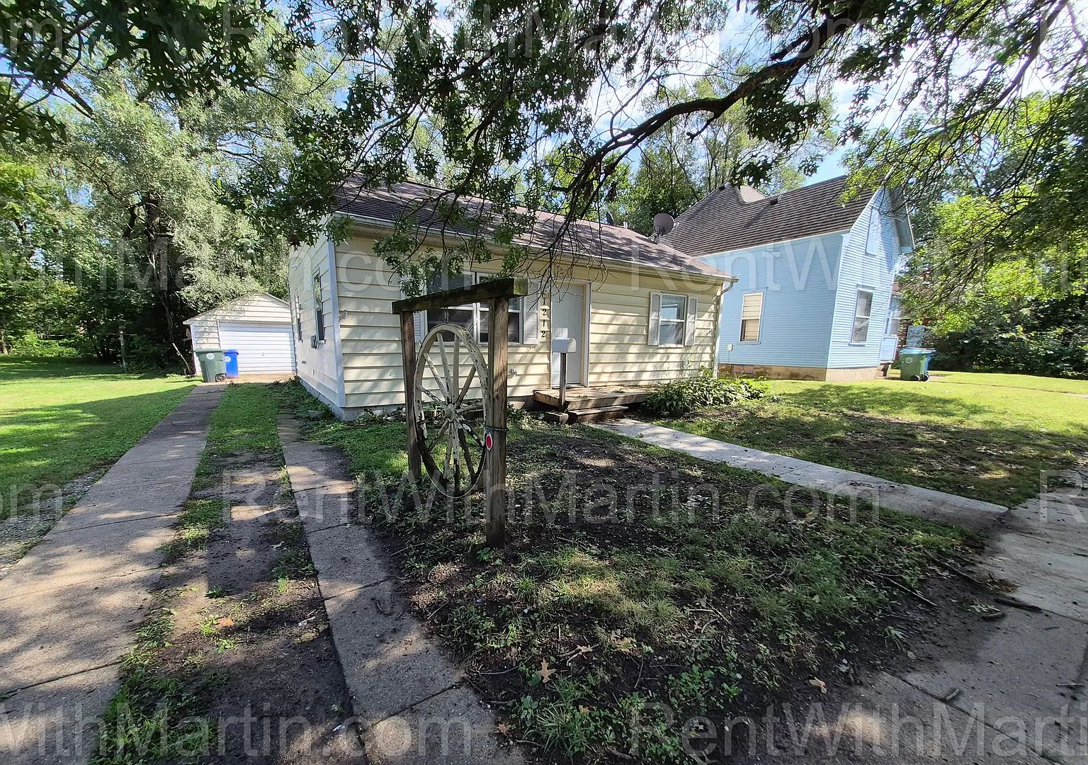 For Rent- 1212 Lincoln *Newly Remodeled!* — Photo 2