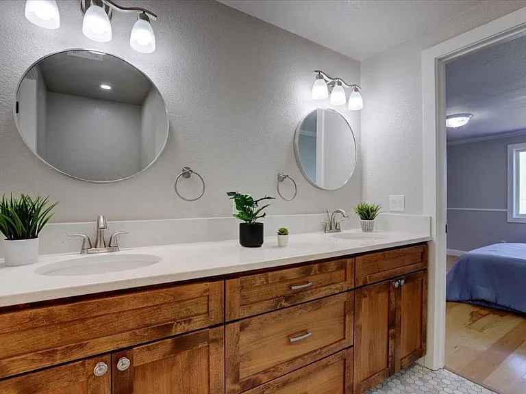 147 Arcadia Dr — Photo 4