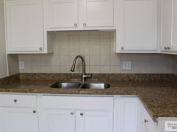 5th image of 1869 Woodway Dr