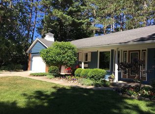 2920 Hayward Dr SE, Grand Rapids, MI 49546