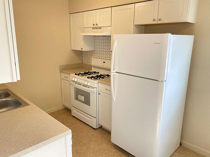 1st image of 3516 Lafayette Dr NE #1