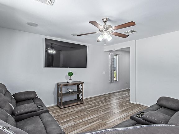 4th image of 2861 N DAISY Drive