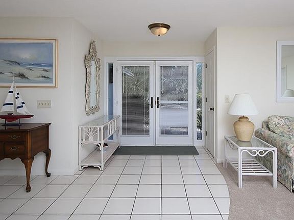 5th image of 38 Southwind Dr