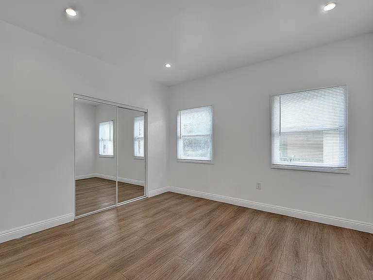 1044 1/2 S Cloverdale Ave #1044-1/2 — Photo 26