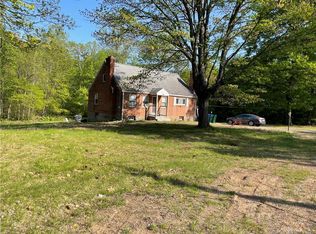 228 Woodland Ave, Bloomfield, CT 06002
