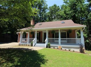 3224 Wilshire Dr, Greensboro, NC 27408