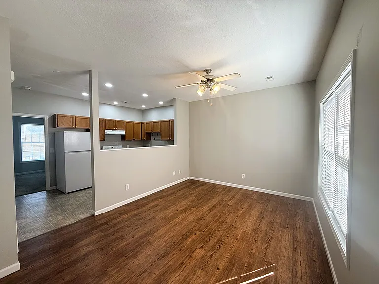 405 Christian Church Rd — Photo 4