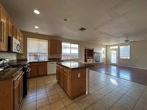 2nd image of 6559 Sunnyfield Way