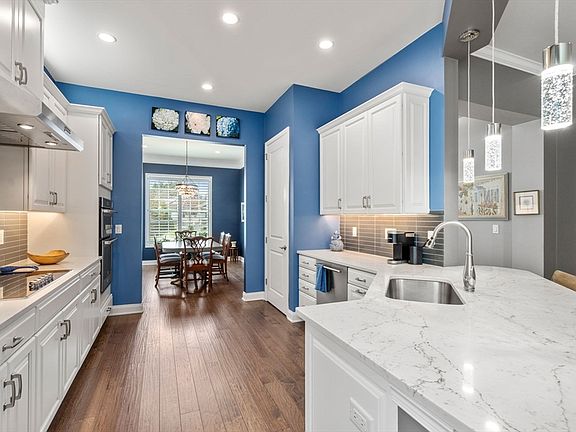 3rd image of 22 Glen Ellen Blvd #22