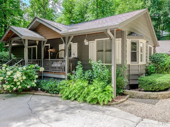 122 Azalea Court, Sapphire, NC 28774