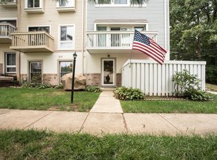 7944 Bentley Village Dr #33C, Springfield, VA 22152