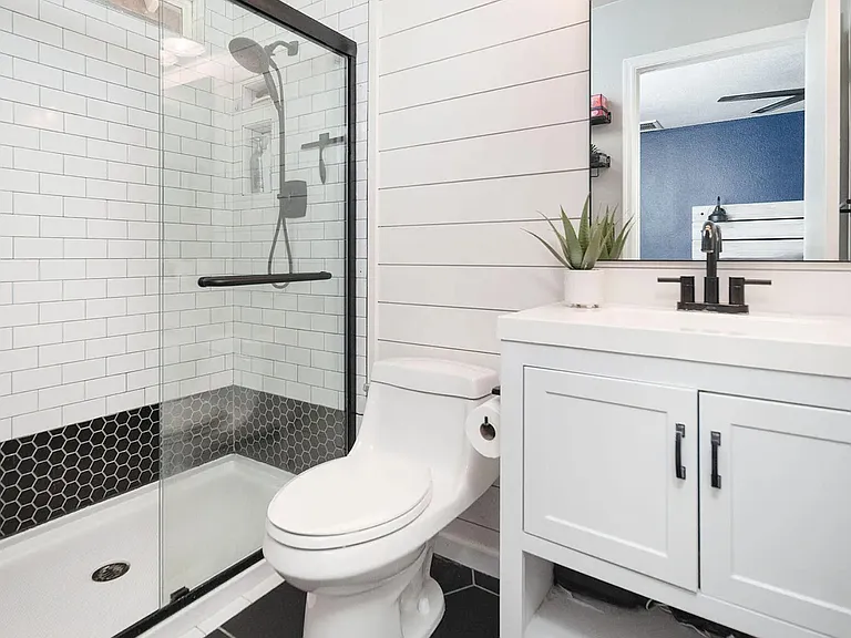 1256 E Utopia Rd — Photo 11