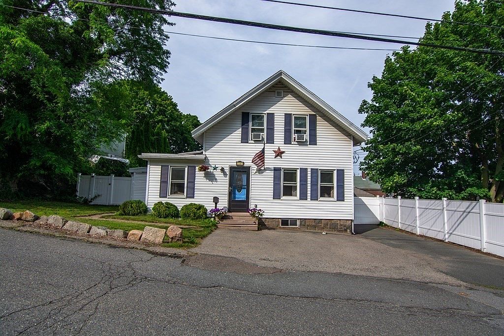 18 Fair St, Gloucester, MA 01930 Zillow