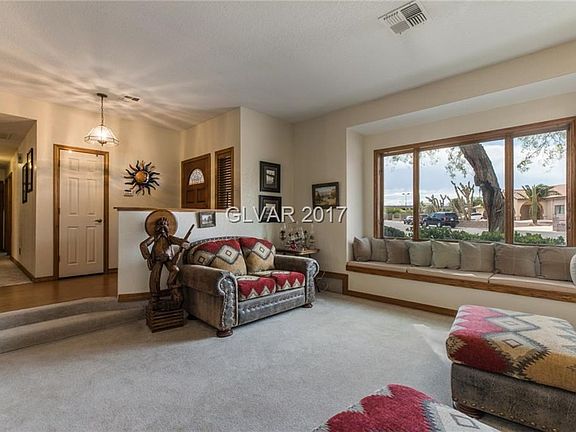 3rd image of 7230 La Cienega St