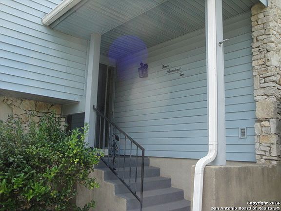 3rd image of 410 Greycliff Dr