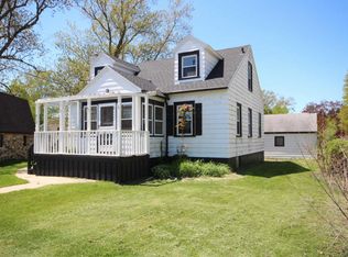 612 N Grandview Blvd, Waukesha, WI