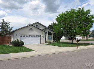 4719 Walnutcrest Ct, Pueblo, CO 81005