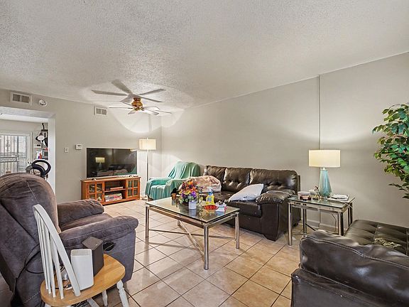 3rd image of 5700 Quince Rd APT 6