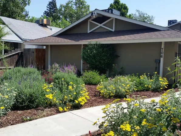 706 S Watson St APT E, Visalia, CA 93277